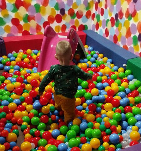 La Seiche for kids. bain de boules pour enfants. Loisirs, Annecy, Sevrier