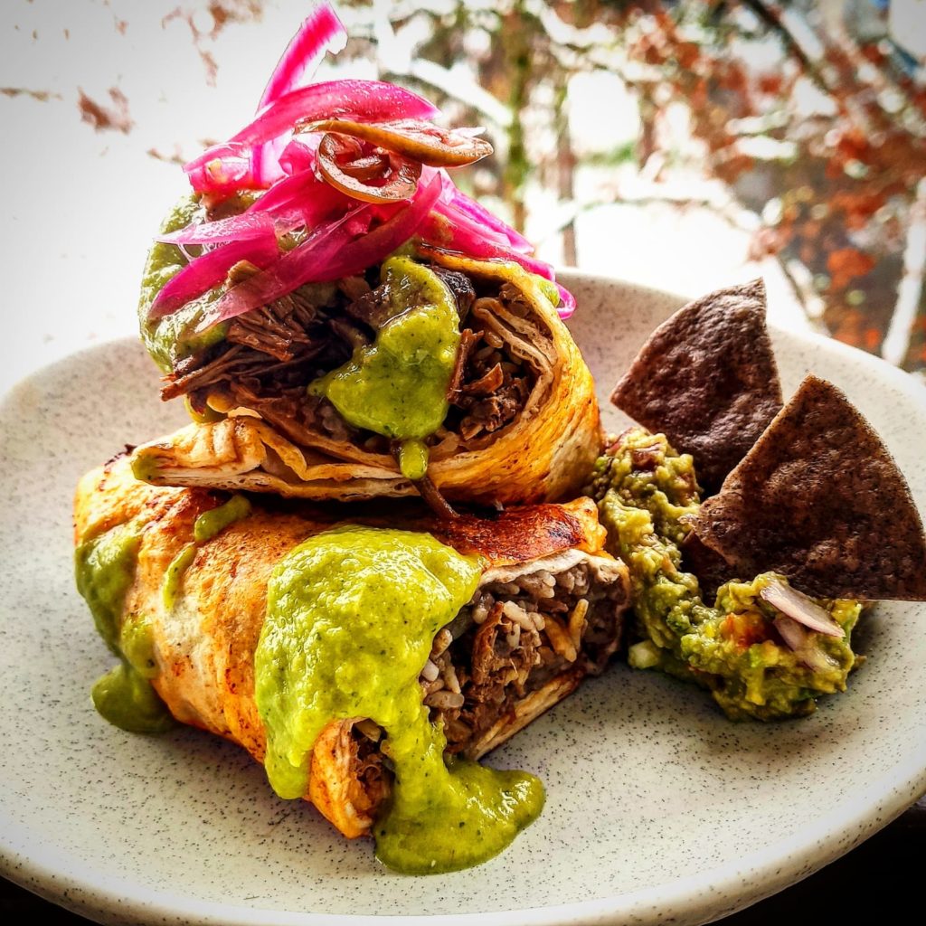 Burrito de bœuf façon Birria par Viva Mexico - Marché de la Seiche, Lac Annecy, Sevrier