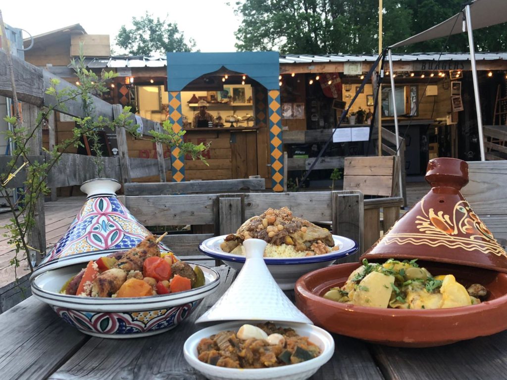 Couscous royal, Tajine poulet citron confit, pommes de terre et olives, Couscous agneau. Étoile d’Agadir. La Seiche, Sevrier